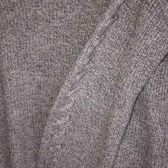 gray american eagle sweater - Picture 3 of 3